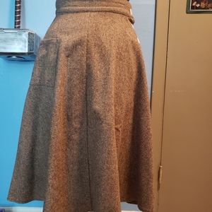 The House of Foxy Whirlaway skirt